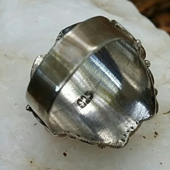 REAL VINTAGE SILVER TORQUISE AND CORAL STATMENT RING - Picture 6 of 6